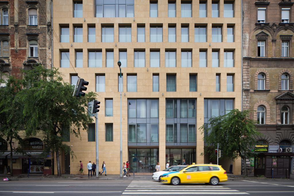 Akeah Verdi Budapest Exterior foto