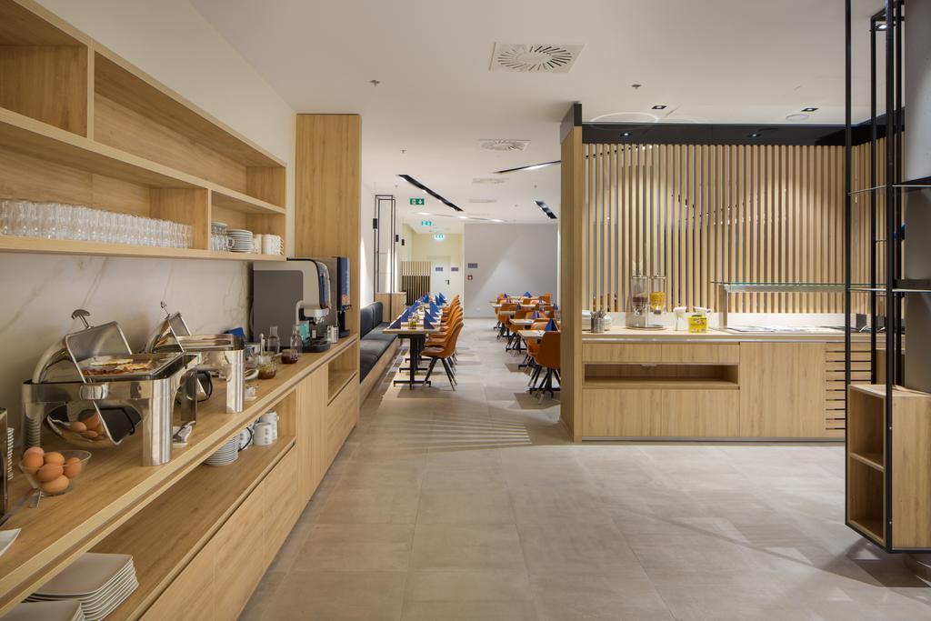 Akeah Verdi Budapest Exterior foto