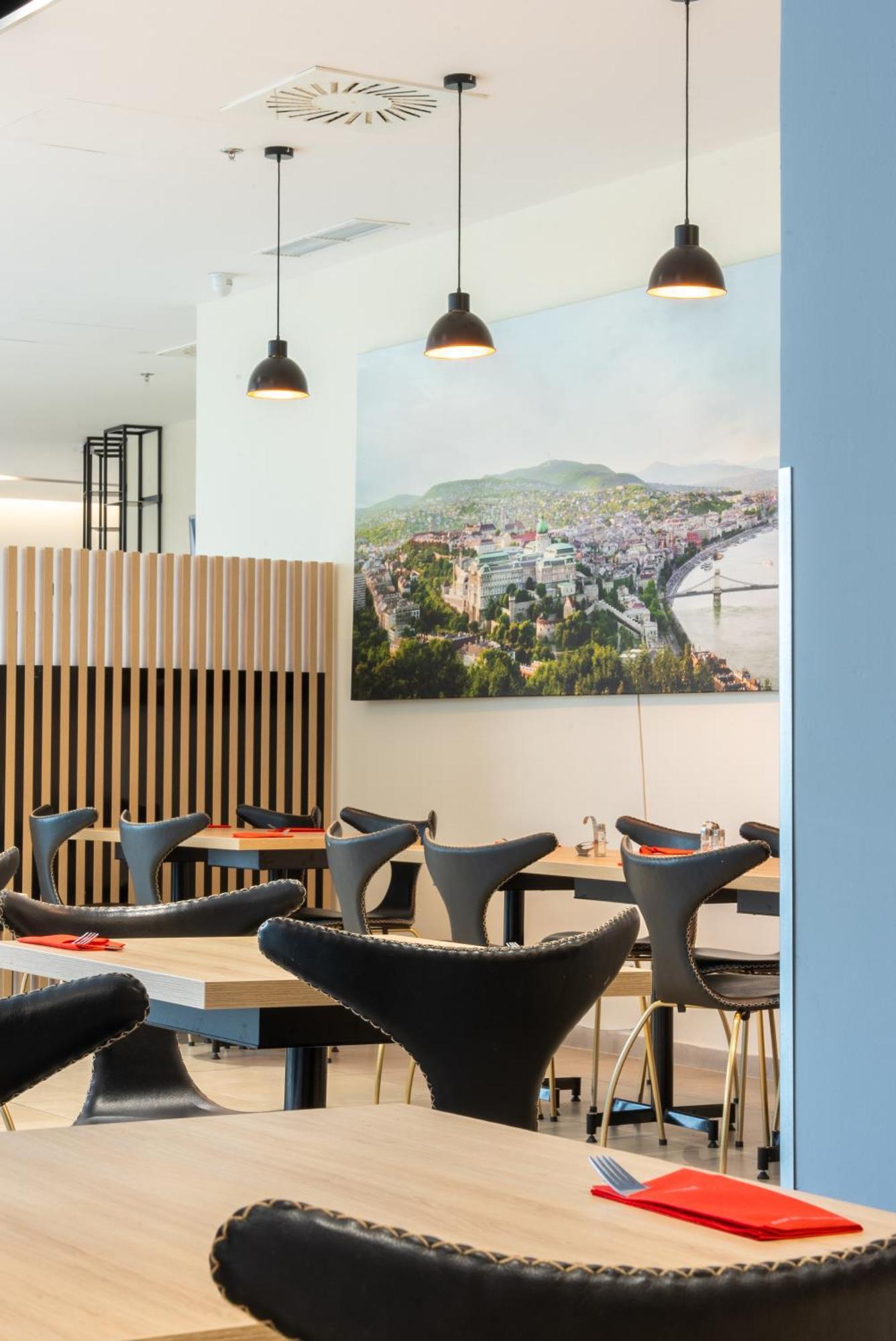 Akeah Verdi Budapest Exterior foto